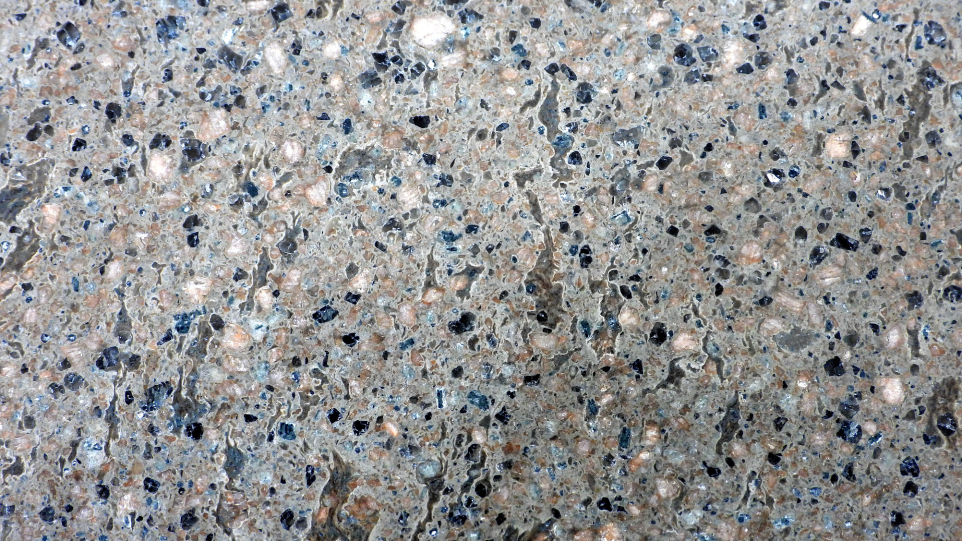 Sornzig_7d- Porphyr Wermsdorf_ Pyroxen-Quarzporphyr, Wermsdorf, angeschliffen, Foto: Frank Schmidt